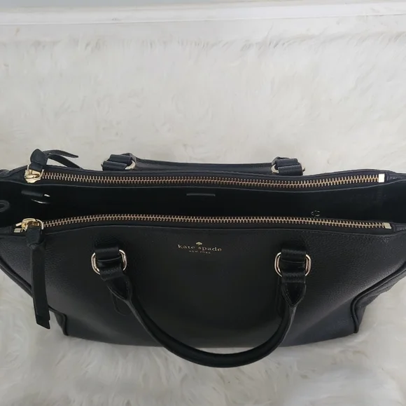 Kate Spade Black Leather Leighann Satchel / Tote Handbag (Mulberry Street) - Picture 3 of 14